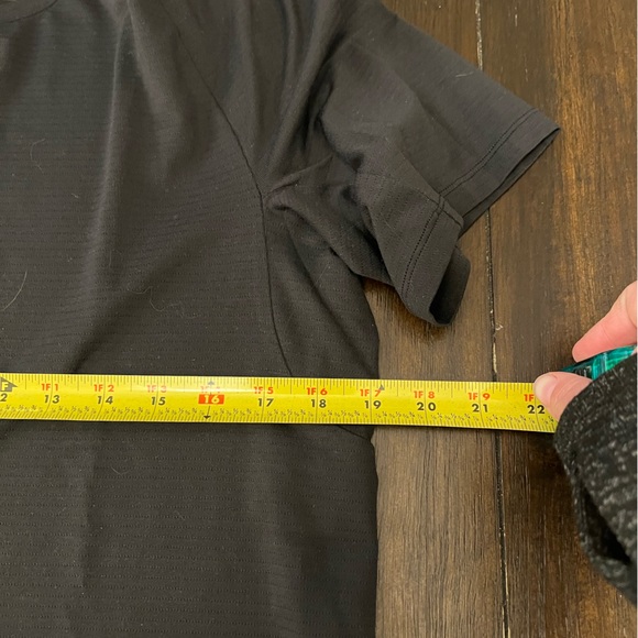 Mens Lululemon better everyday shirt - Picture 6 of 7